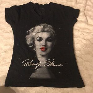 Black V neck Marilyn Monroe T Shirt